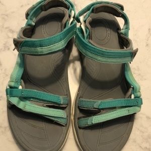 TEVA ATHLETIC SANDALS SIZE 8